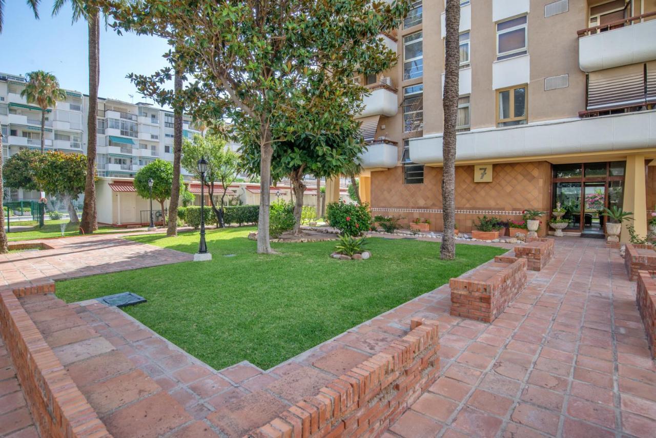 Ferienwohnung Arpa De Treboles - Carihuela Views! Torremolinos Exterior foto